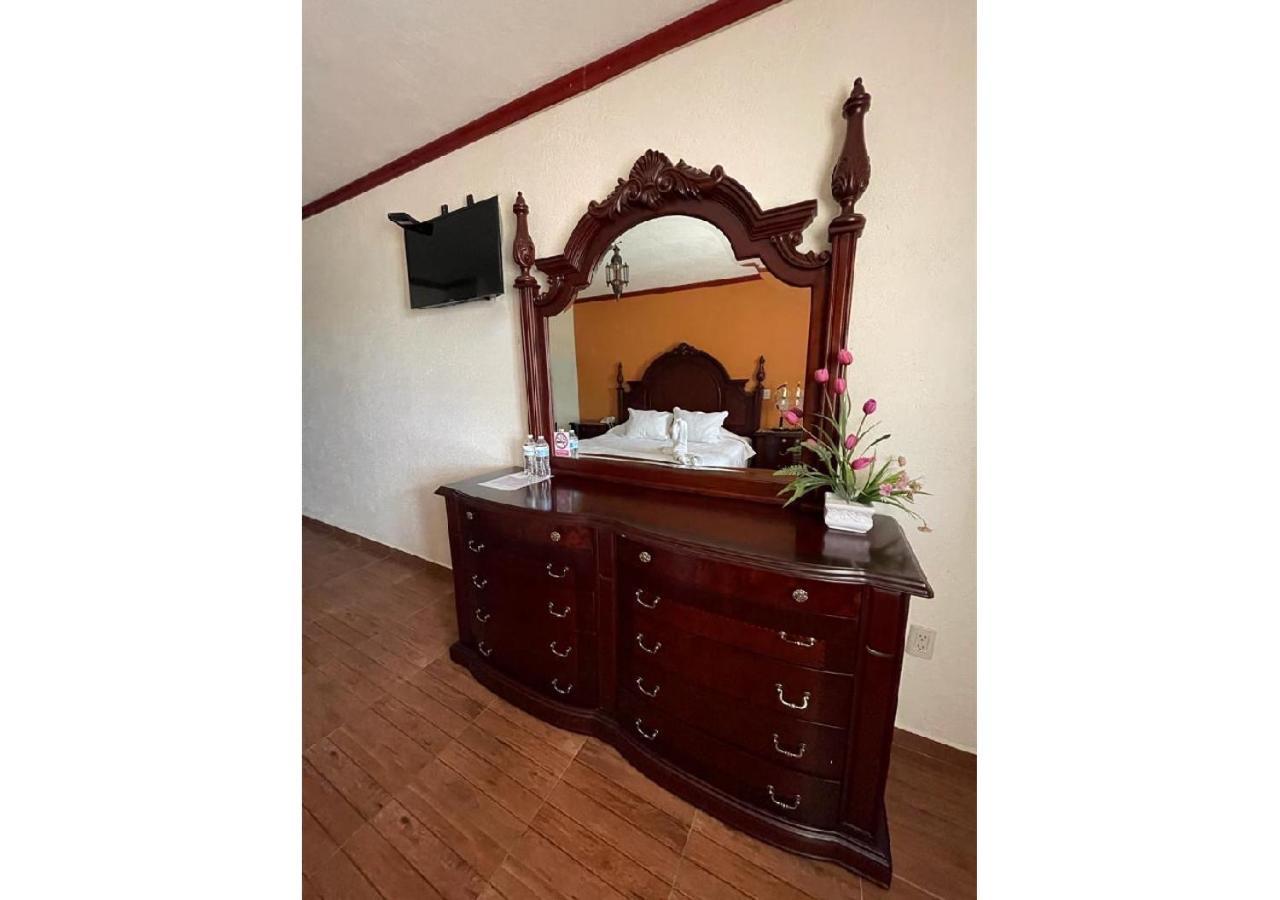 Hotel Hacienda Real 버날 외부 사진