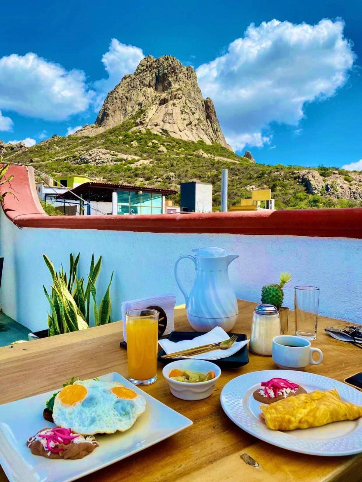 Hotel Hacienda Real 버날 외부 사진